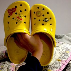 CROCS